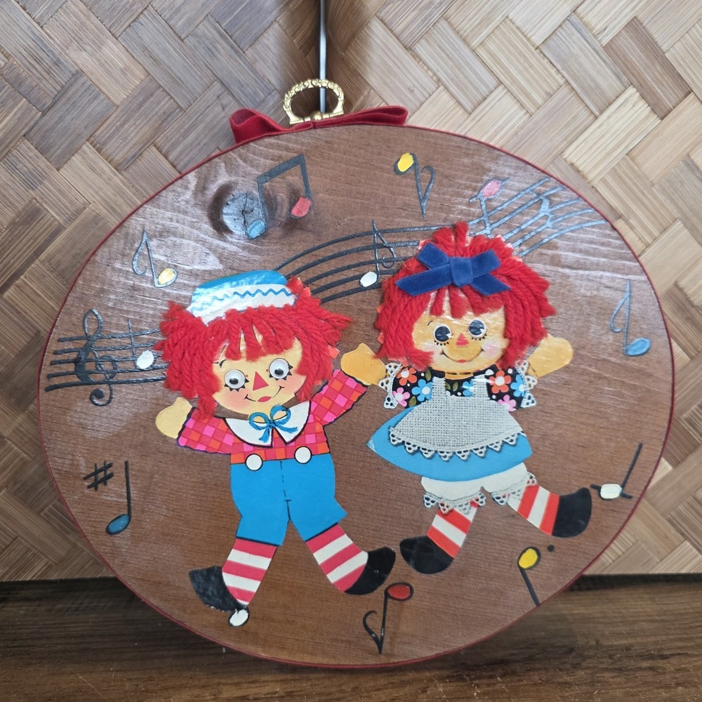 Raggedy Ann & Andy Wood Wall Hanging Picture Embellished Decorative Vintage